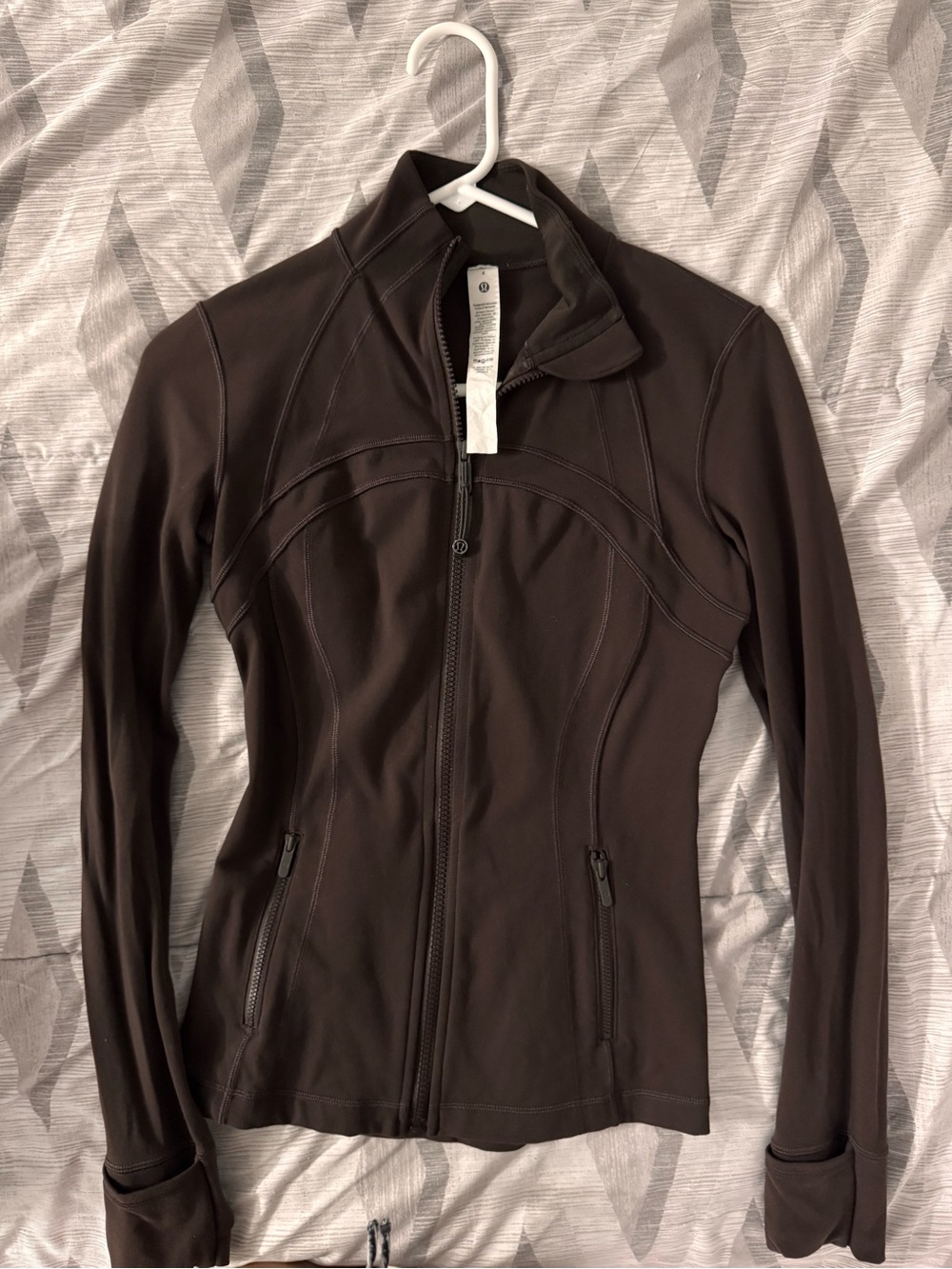 Lululemon sz4 Define jacket in Espresso - full length